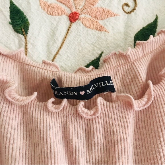 SOLD 🌷Crop Top Bundle - Picture 7 of 8